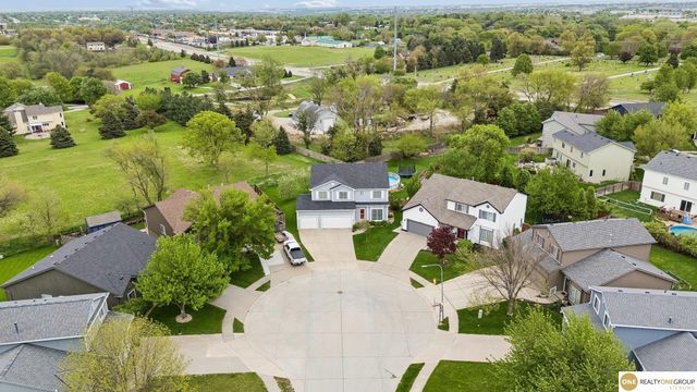 18635 Ohern Circle, Omaha, NE 68135