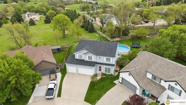 18635 Ohern Circle, Omaha, NE 68135