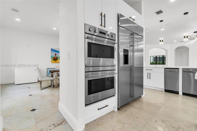 7965 SW 195th St, Cutler Bay, FL 33157