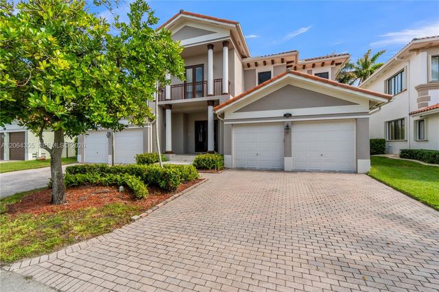 7965 SW 195th St, Cutler Bay, FL 33157