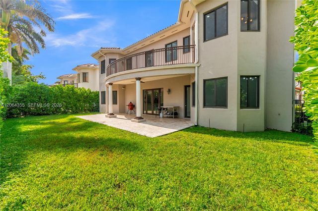 7965 SW 195th St, Cutler Bay, FL 33157