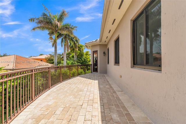 7965 SW 195th St, Cutler Bay, FL 33157