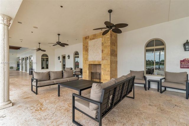 7965 SW 195th St, Cutler Bay, FL 33157