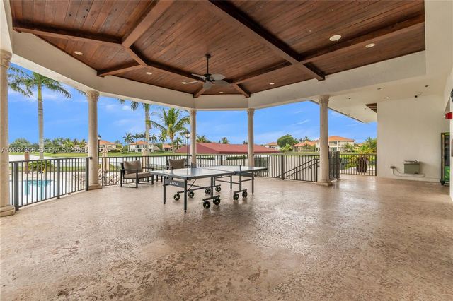 7965 SW 195th St, Cutler Bay, FL 33157