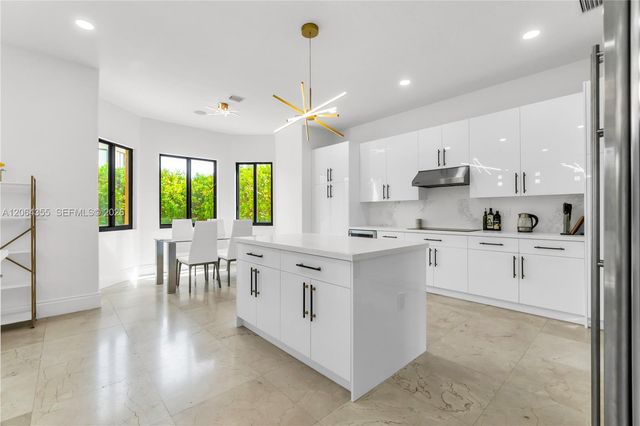 7965 SW 195th St, Cutler Bay, FL 33157
