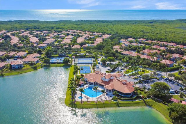 7965 SW 195th St, Cutler Bay, FL 33157