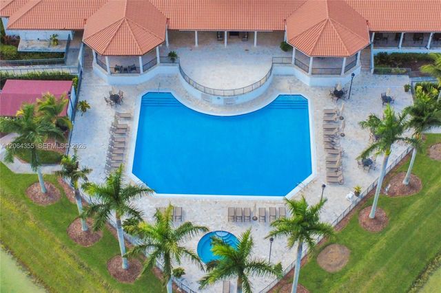 7965 SW 195th St, Cutler Bay, FL 33157