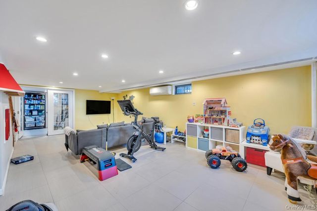 6210 Boelsen Crescent, Rego Park, NY 11374
