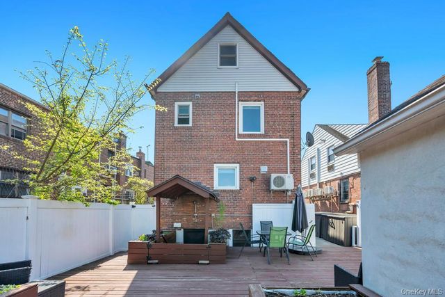 6210 Boelsen Crescent, Rego Park, NY 11374