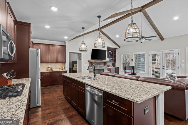 106 Navaho Court, Waleska, GA 30183