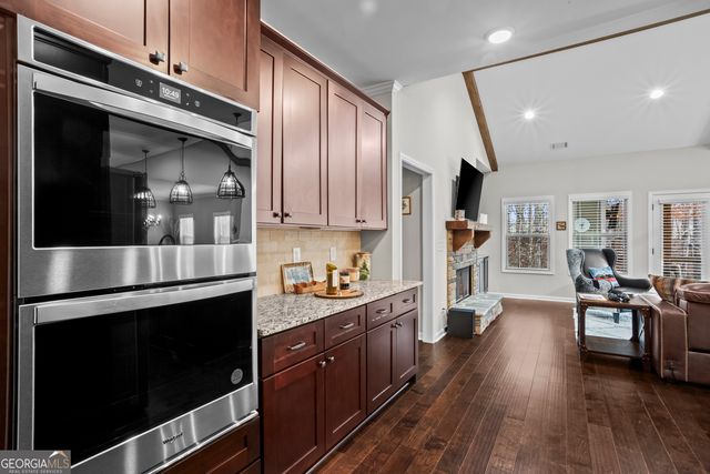 106 Navaho Court, Waleska, GA 30183