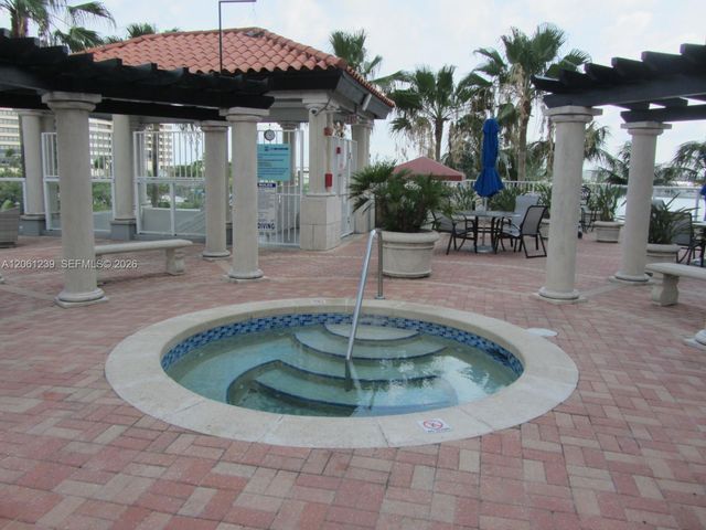 5077 NW 7 1211, Miami, FL 33126