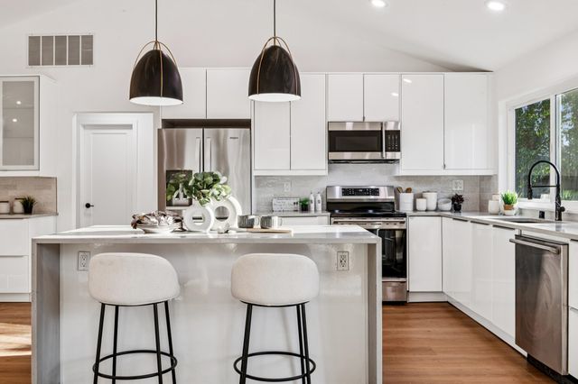 9829 Davona Dr, San Ramon, CA 94583