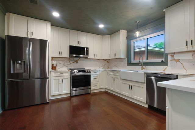 1289 S Waco Street, Van Alstyne, TX 75495