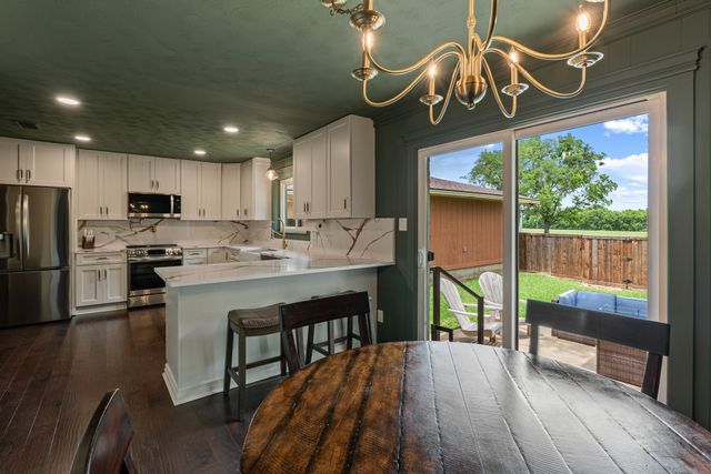 1289 S Waco Street, Van Alstyne, TX 75495