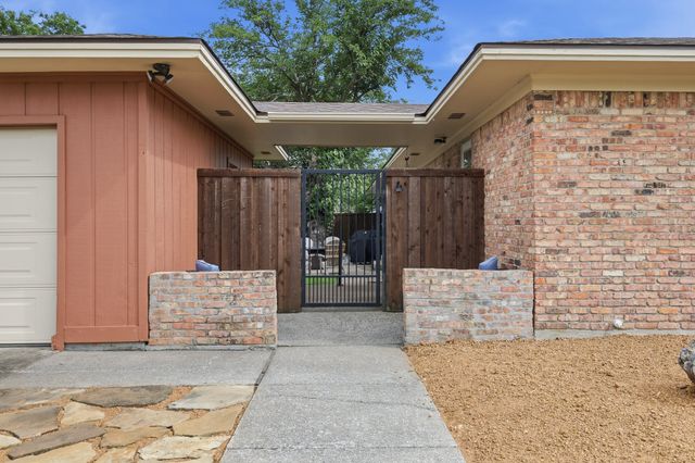 1289 S Waco Street, Van Alstyne, TX 75495