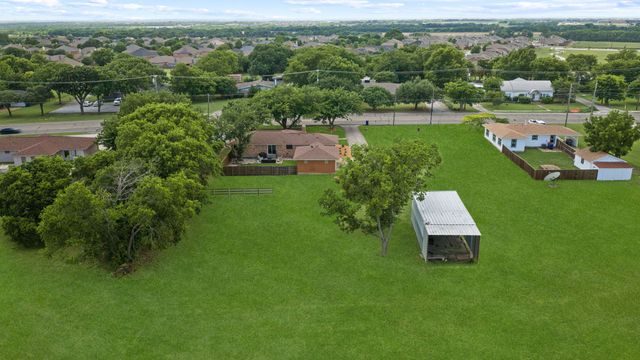 1289 S Waco Street, Van Alstyne, TX 75495