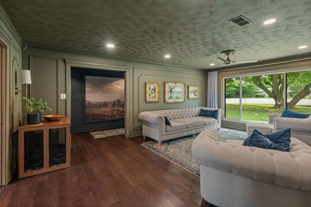 1289 S Waco Street, Van Alstyne, TX 75495
