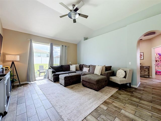 8230 WOODVINE CIRCLE, Lakeland, FL 33810