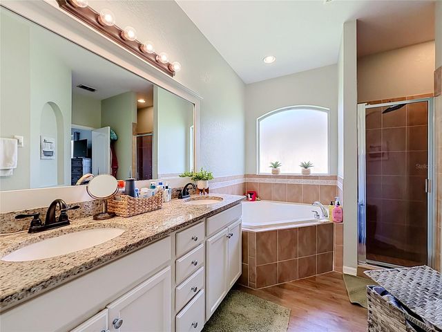 8230 WOODVINE CIRCLE, Lakeland, FL 33810