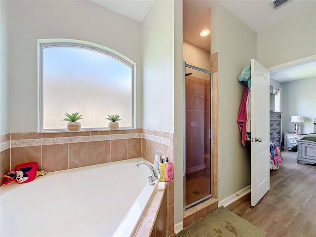 8230 WOODVINE CIRCLE, Lakeland, FL 33810