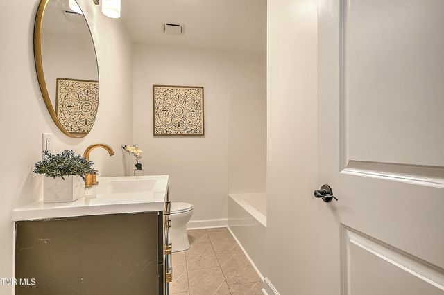 710 Rock Springs Drive, Kingsport, TN 37664