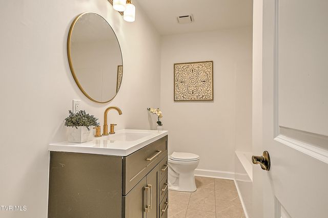 710 Rock Springs Drive, Kingsport, TN 37664