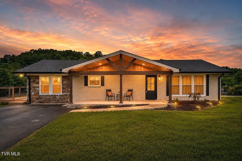 710 Rock Springs Drive, Kingsport, TN 37664