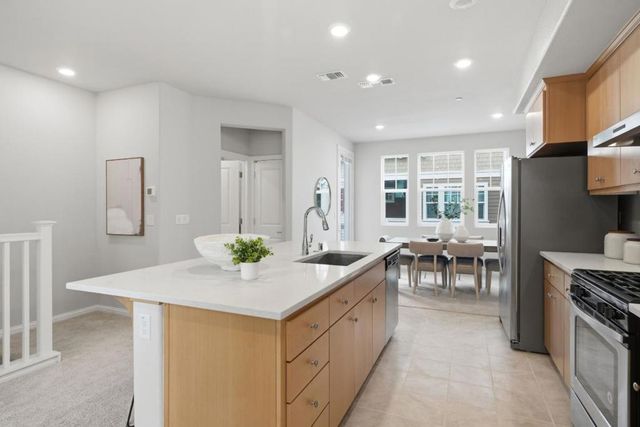 217 Orbit Way, Mountain View, CA 94043