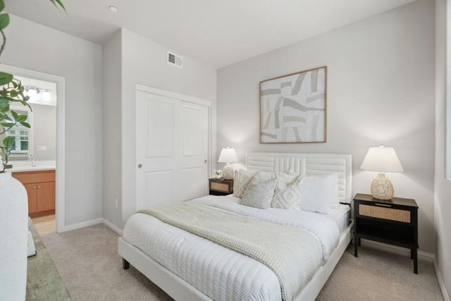 217 Orbit Way, Mountain View, CA 94043