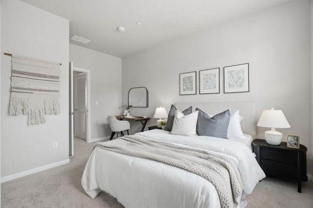 217 Orbit Way, Mountain View, CA 94043