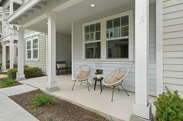 217 Orbit Way, Mountain View, CA 94043