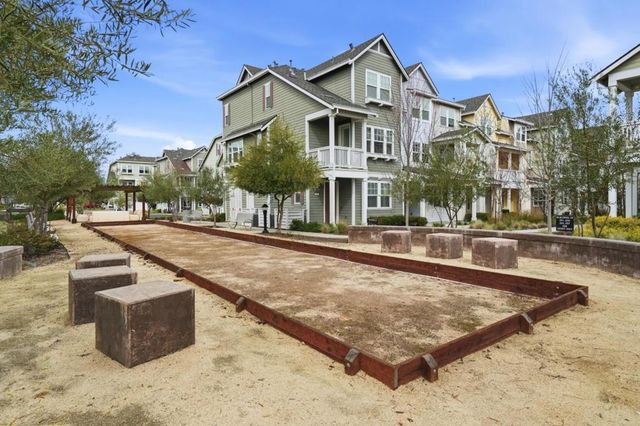 217 Orbit Way, Mountain View, CA 94043