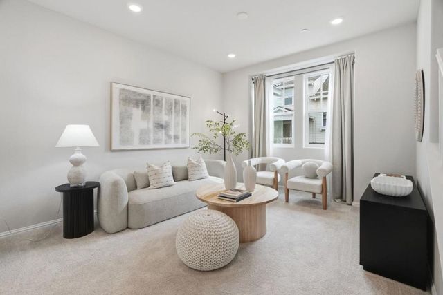 217 Orbit Way, Mountain View, CA 94043