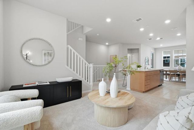 217 Orbit Way, Mountain View, CA 94043