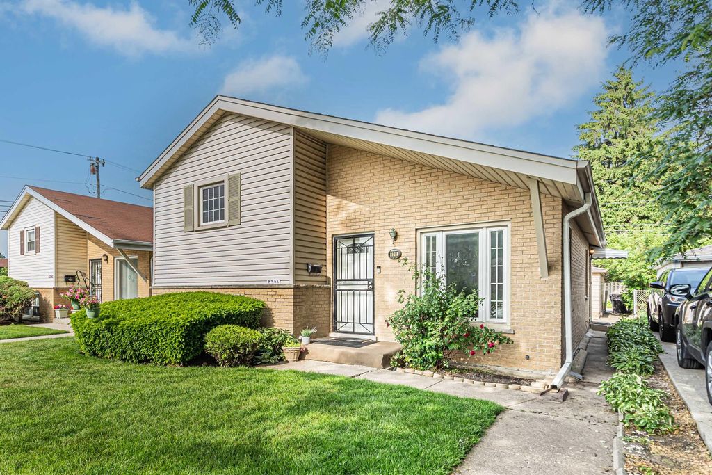 8341 Crawford Avenue, Skokie, IL 60076
