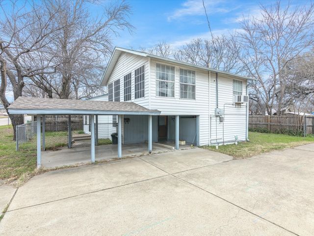 402 S Clay Street, Ennis, TX 75119