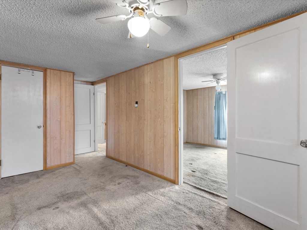 property-img