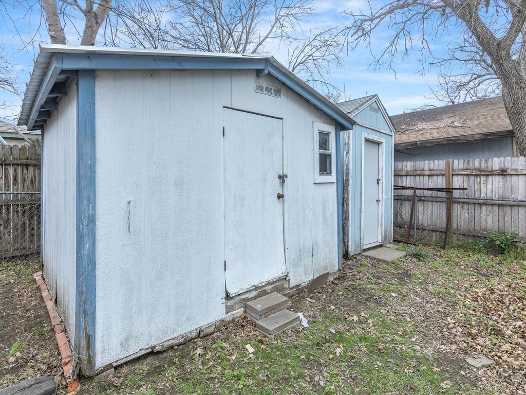 property-img