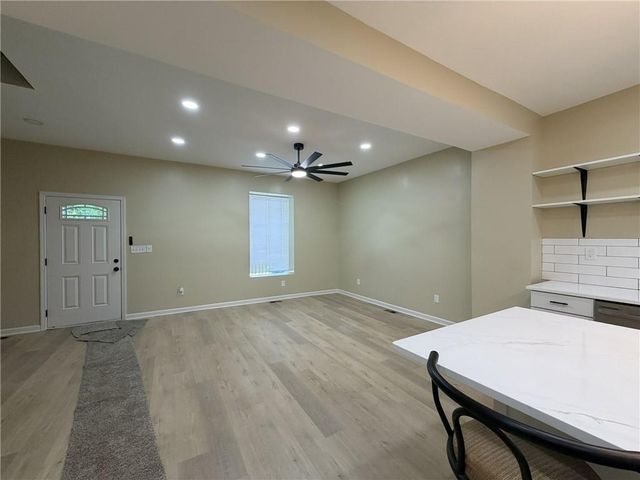 2450 Olive Street, Kansas City, MO 64127
