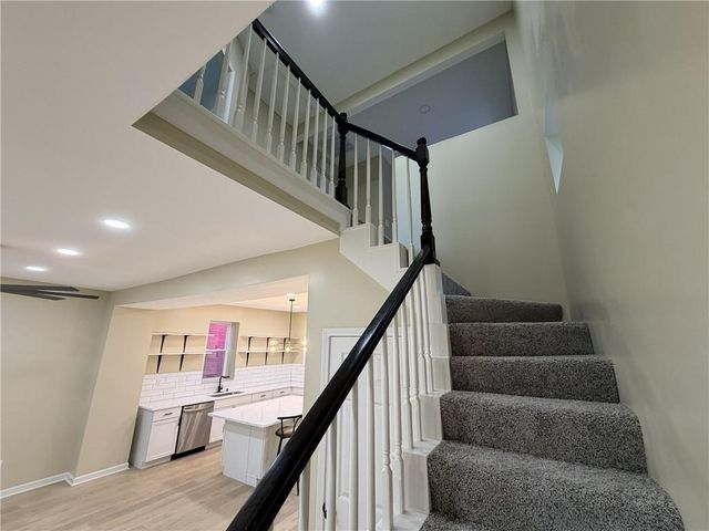 2450 Olive Street, Kansas City, MO 64127