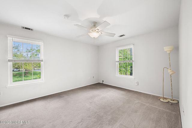 8 Lafayette Court, North Brunswick, NJ 08902