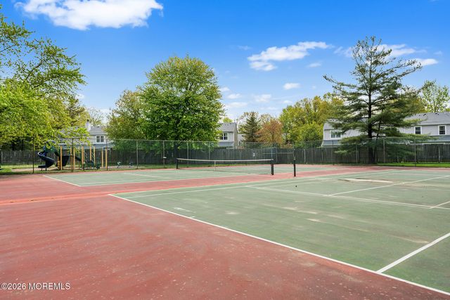 8 Lafayette Court, North Brunswick, NJ 08902