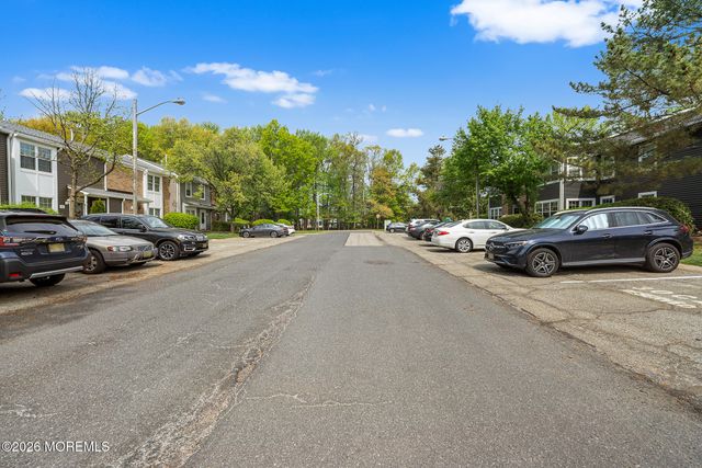 8 Lafayette Court, North Brunswick, NJ 08902