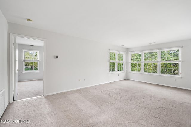 8 Lafayette Court, North Brunswick, NJ 08902