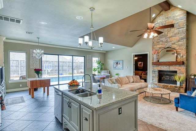 2233 War Eagle Lane, Yukon, OK 73099