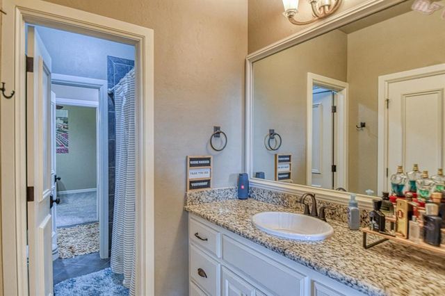 2233 War Eagle Lane, Yukon, OK 73099