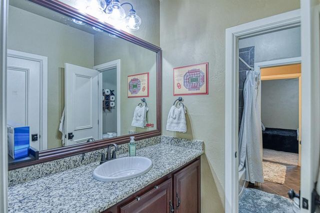 2233 War Eagle Lane, Yukon, OK 73099