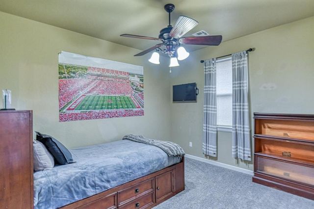 2233 War Eagle Lane, Yukon, OK 73099