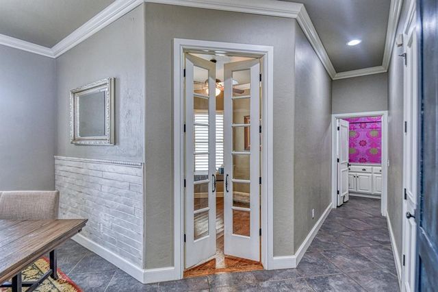 2233 War Eagle Lane, Yukon, OK 73099